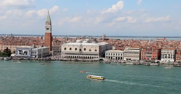 mirador puerto venecia