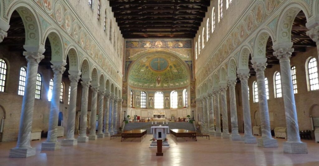 planta basilical Sant'Apollinare in Classe